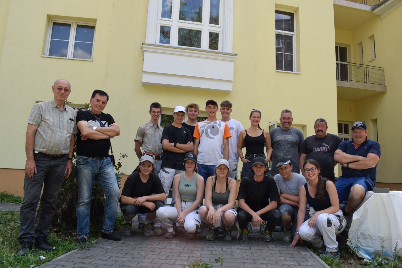 Austrian volunteers renovate Caritas headquarters